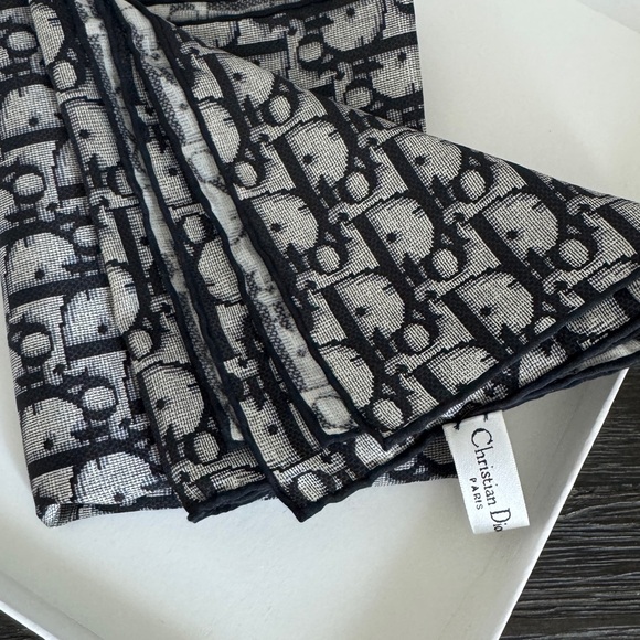 Dior Monochrome Silk-Cotton Fabric - Picture 6 of 9